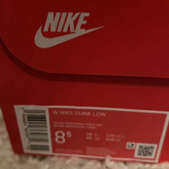 Women’s Nike dunk low size 8.5 BNIB indigo haze/coral chalk - Picture 5 of 5